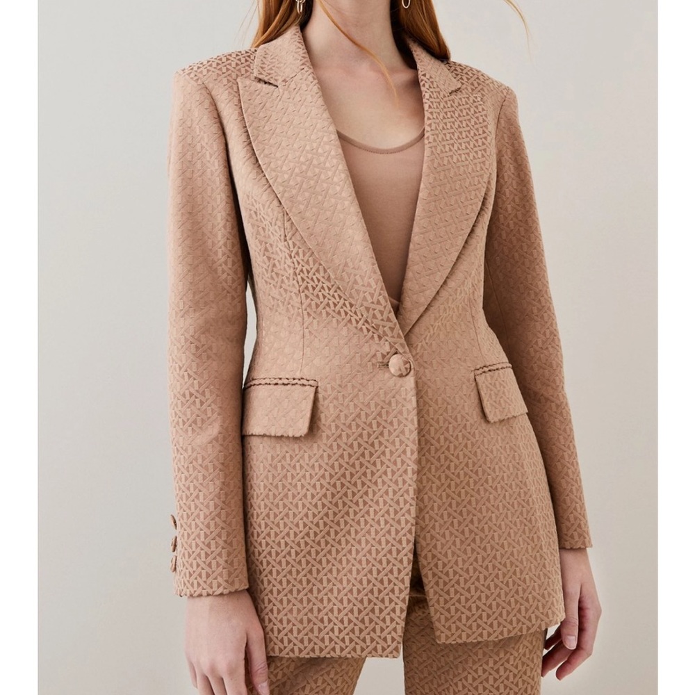 NWT Karen Millen Jacuard Camel Blazer. Size 8